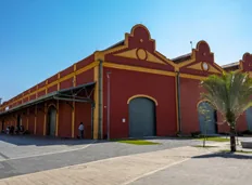 Edificio historico entorno local