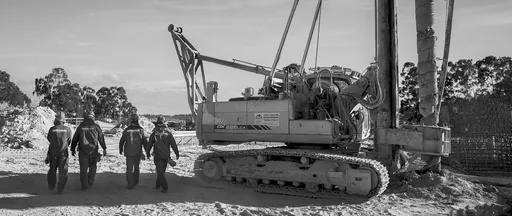 Obra fundacao canteiro construcao