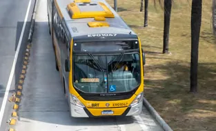 Onibus brt transporte publico regiao