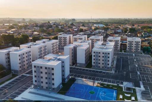 Render perspectiva conjunto residencial noturno