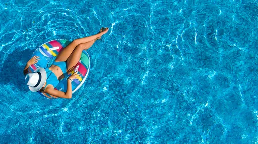 Piscina lazer estilo vida condominio
