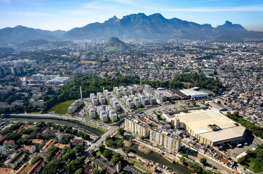 Vista aerea empreendimento contexto urbano