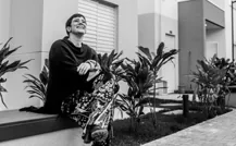 Pessoa area externa empreendimento