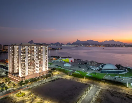 Fachada edificio entardecer vista baia